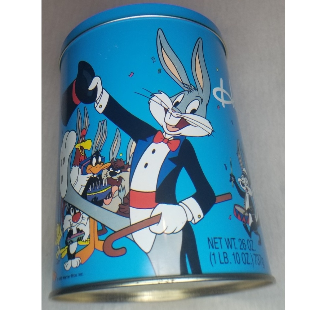 Vintage Bugs Bunny Tin